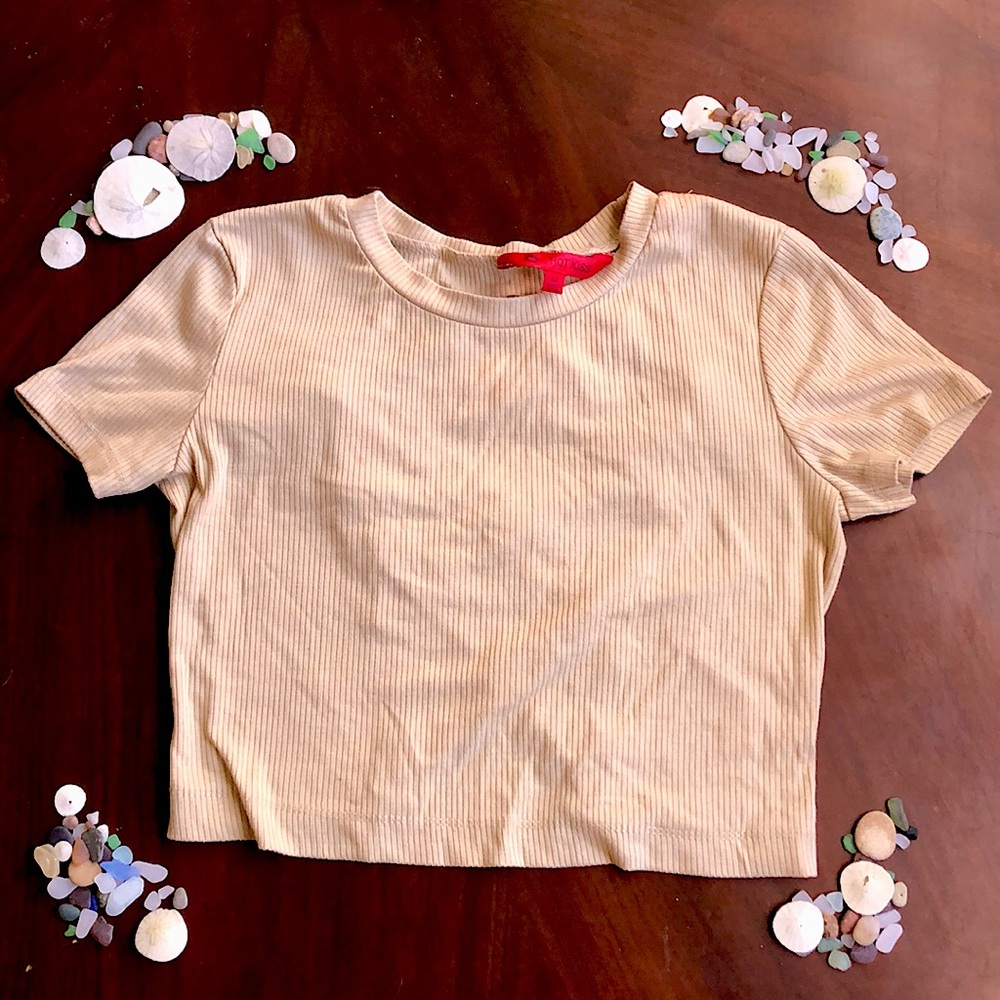 M HOT KISS beige croptop with crisscross back